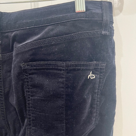 Rag & Bone Black Velvet 10 inch
Capri Skinny Pants Women’s Size 31 - Picture 7 of 12